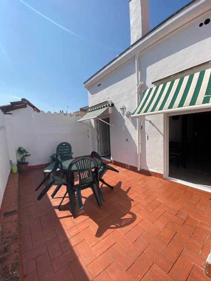 Apartamentos Mitus Canet De Mar Exterior foto
