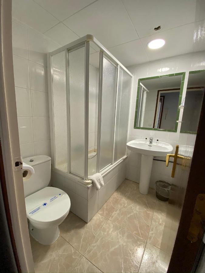 Apartamentos Mitus Canet De Mar Exterior foto