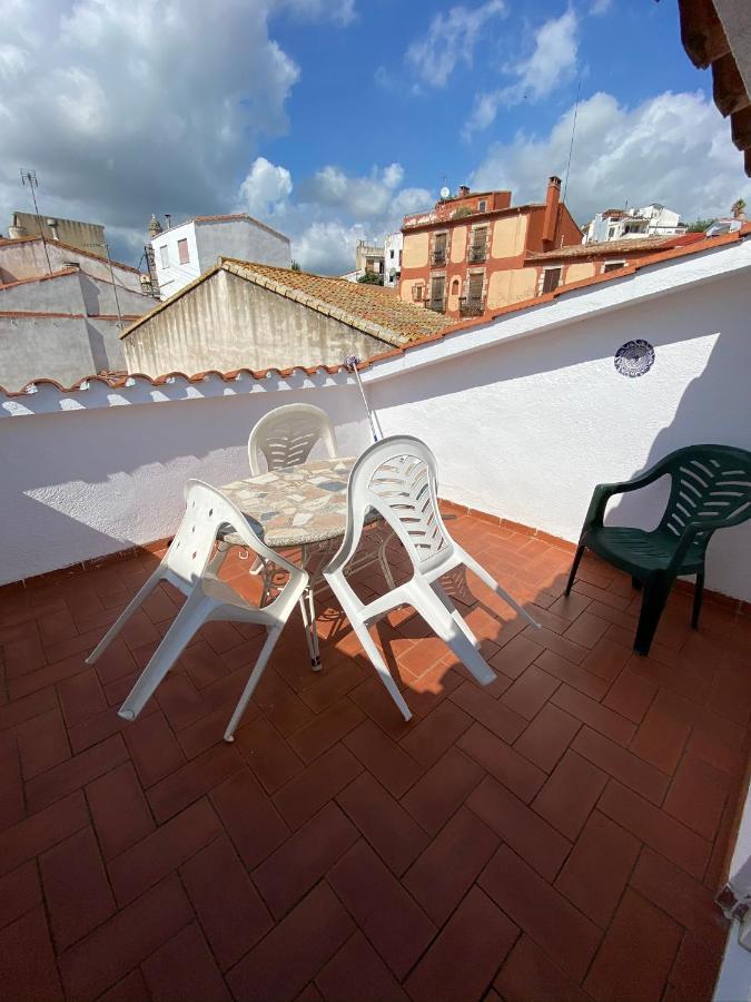 Apartamentos Mitus Canet De Mar Exterior foto