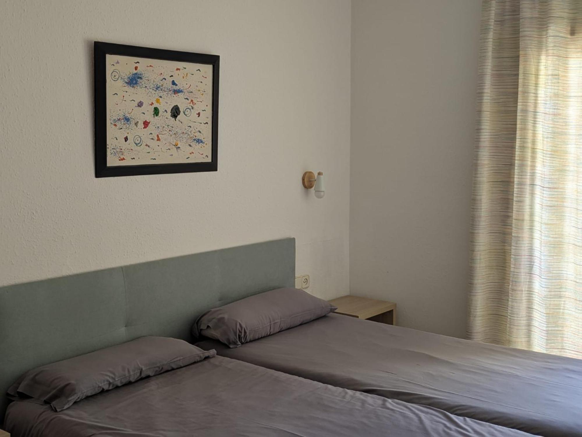 Apartamentos Mitus Canet De Mar Exterior foto